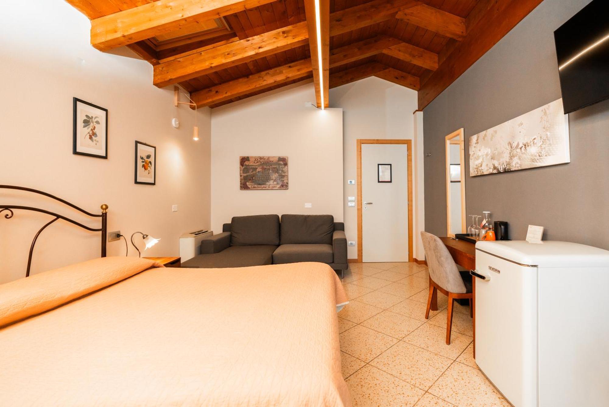 Agriturismo Dei Grippi Sona Eksteriør billede