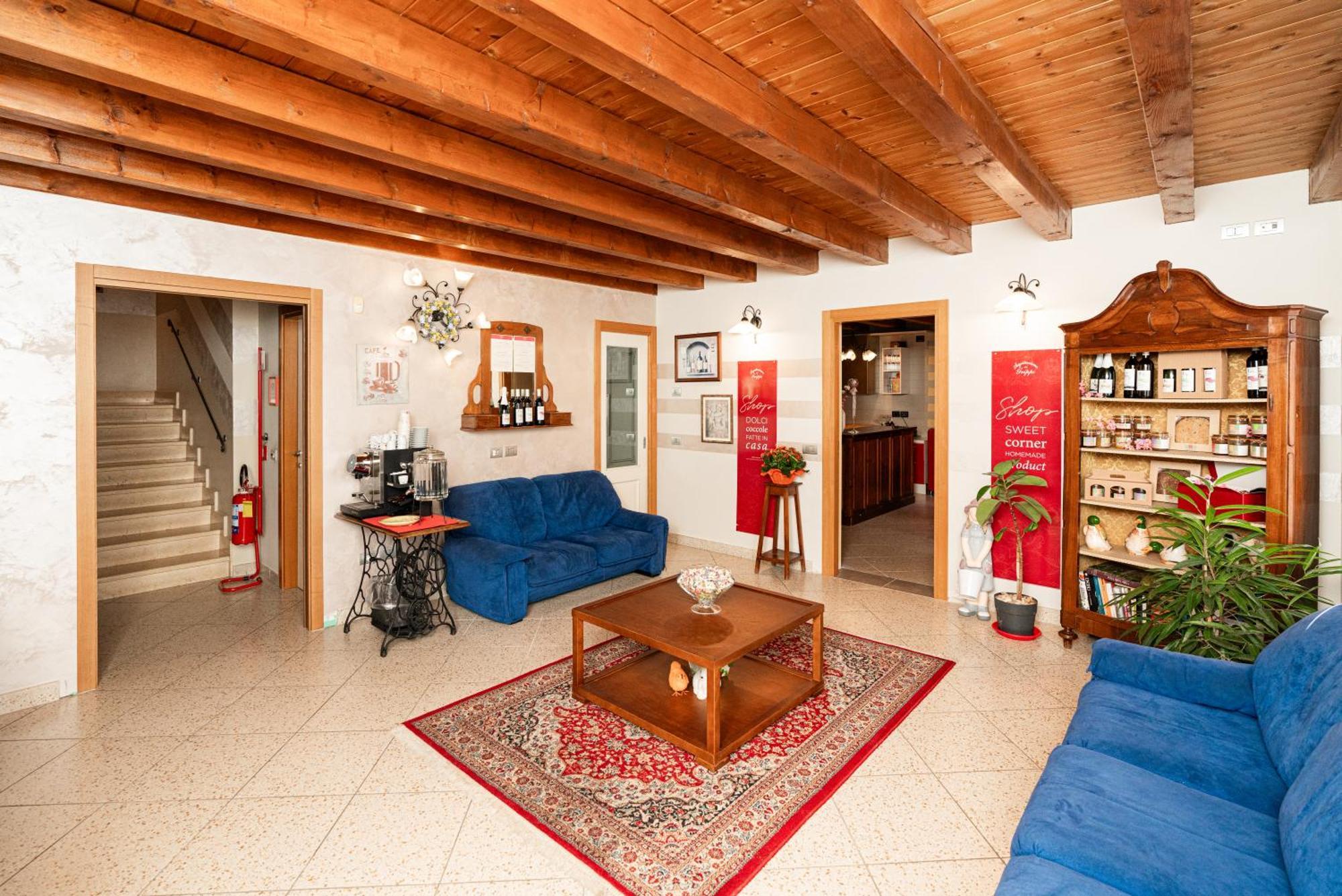 Agriturismo Dei Grippi Sona Eksteriør billede