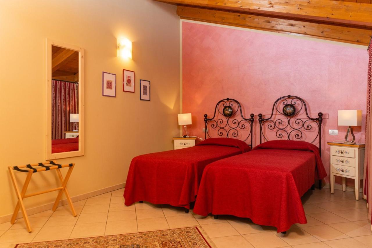 Agriturismo Dei Grippi Sona Eksteriør billede